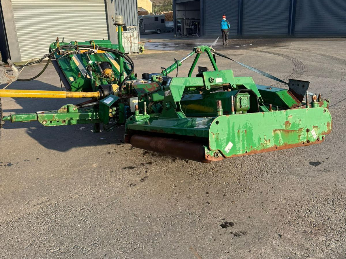 8b85e7c1-bcf4-42d9-b5d0-1cc544adbe3e