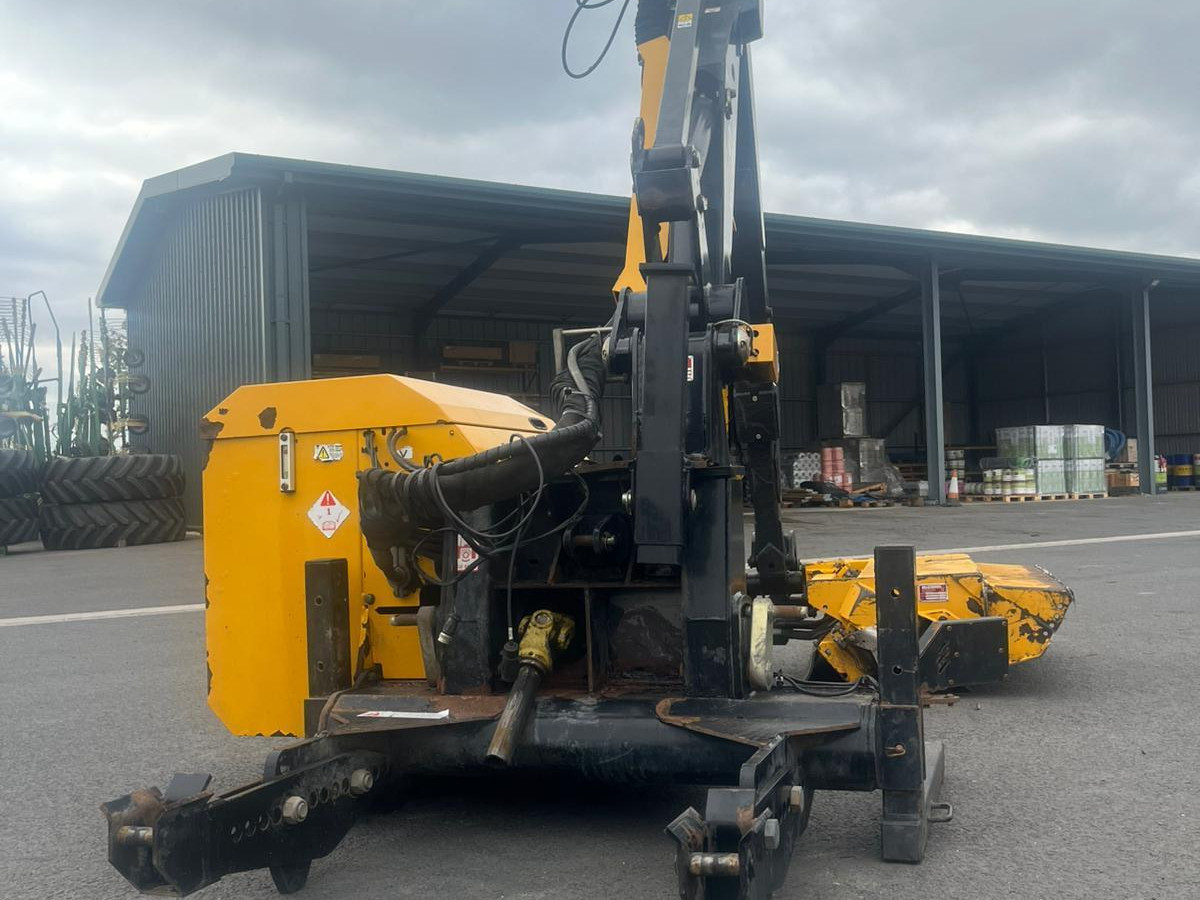 9b807681-4261-4df3-85d7-f67dacd1a3e0