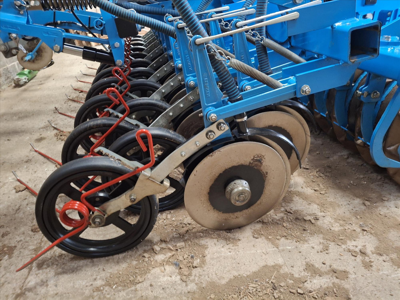 ec2561ed-5a4a-496b-b4bf-d8f225c5d84c