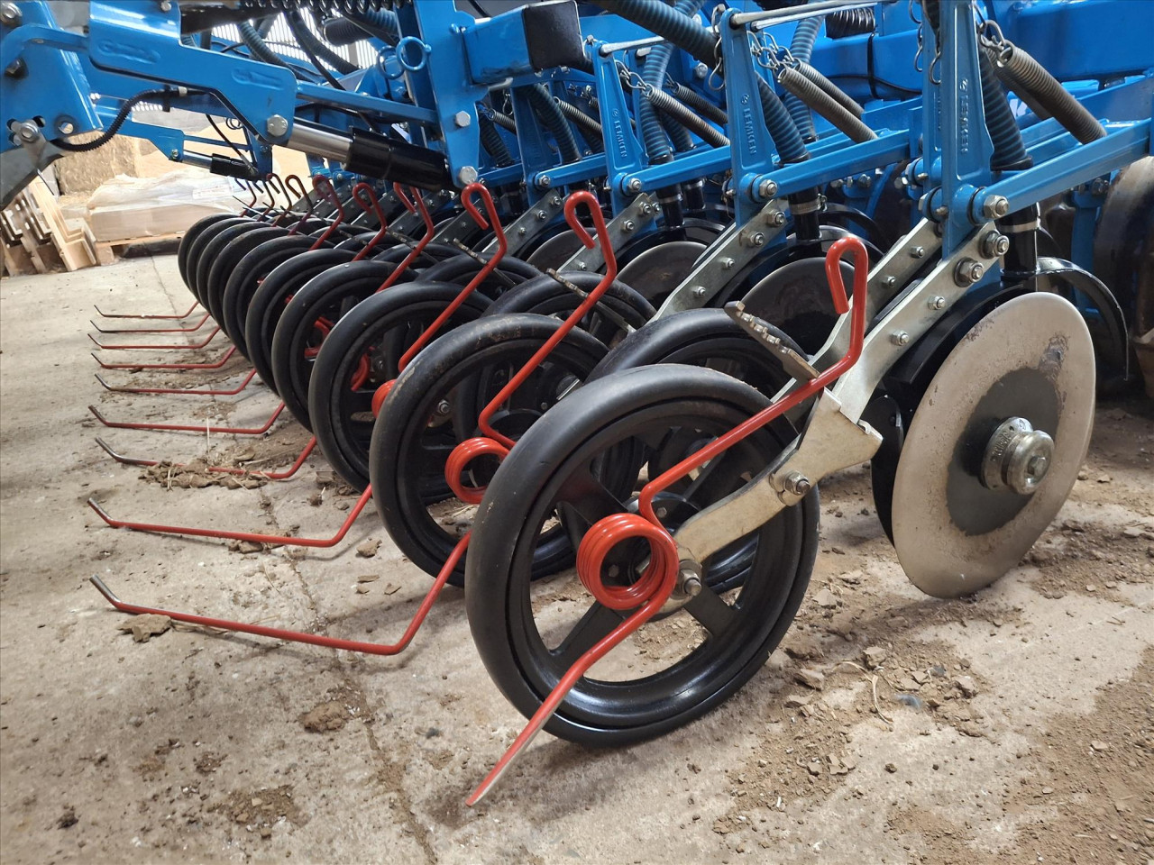 efbc9abc-7b1e-4937-a726-cb0bef1fc739