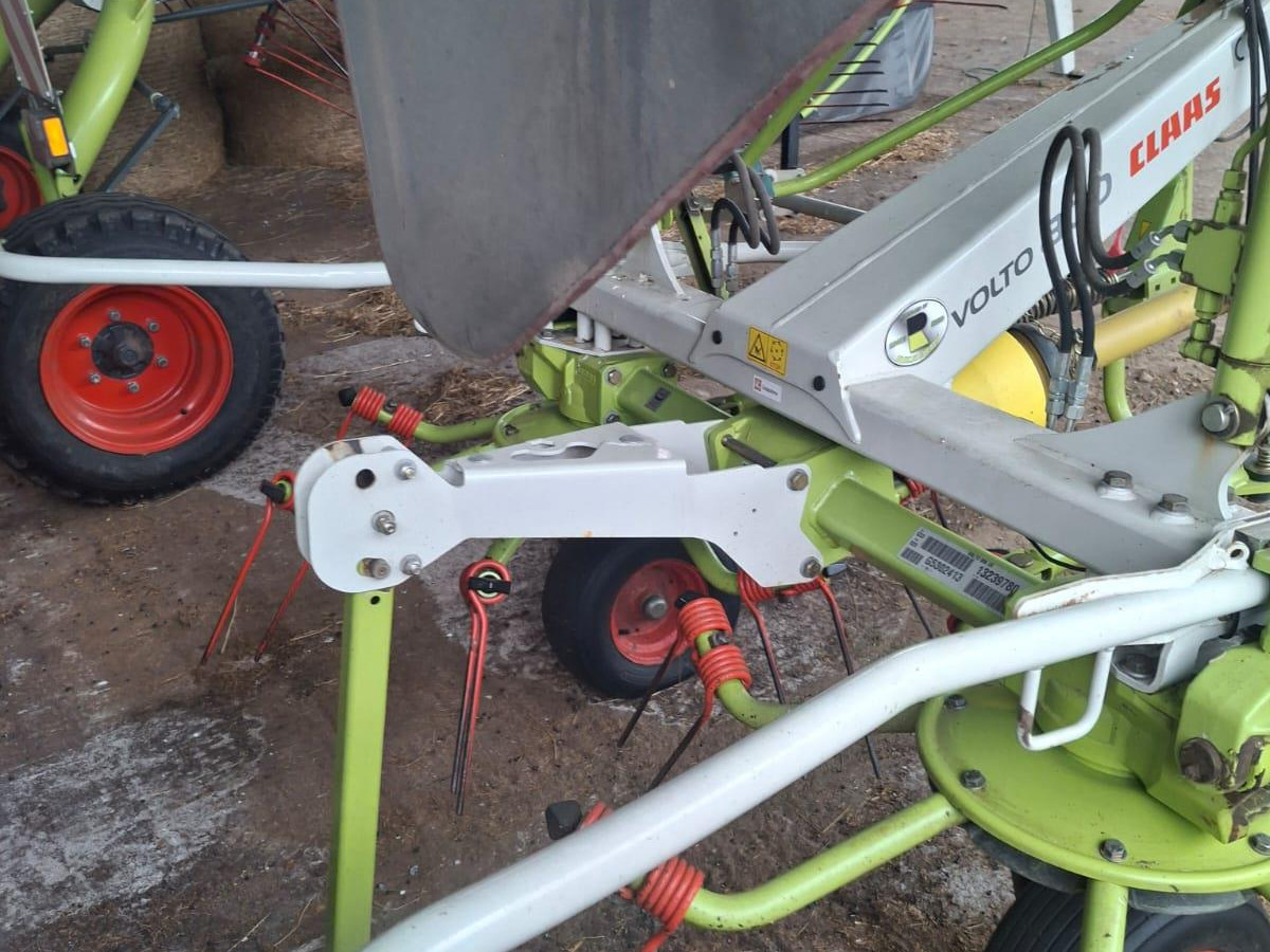 e7031893-9f14-4ca8-919b-a8251fd9f581