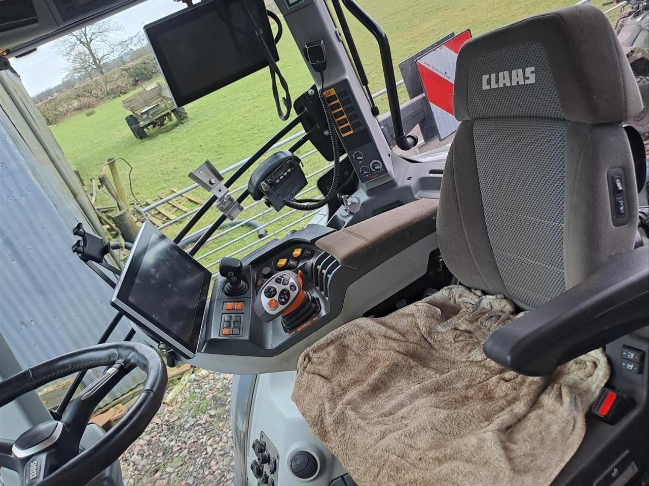 43aab0f8-0a23-445f-aa47-d26a3a545cb6