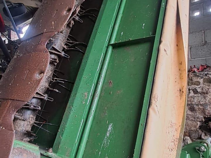 4adef865-4030-40f0-affe-6773c46c2d6b