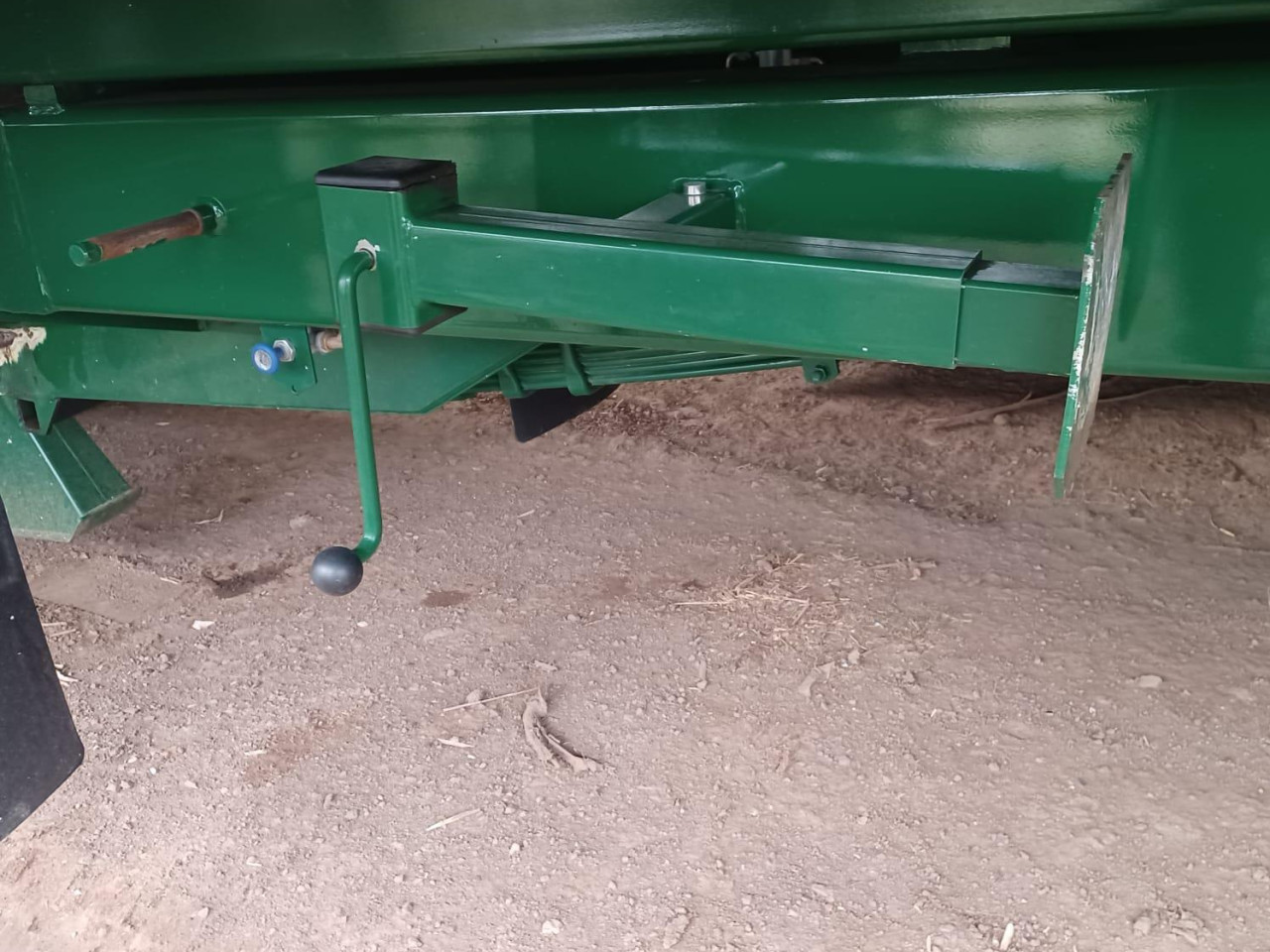 e0a2504c-f5e0-484a-8d31-35a3e16a0ed1