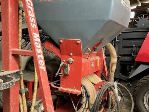 7513fca9-46f4-49de-8812-854297e73189