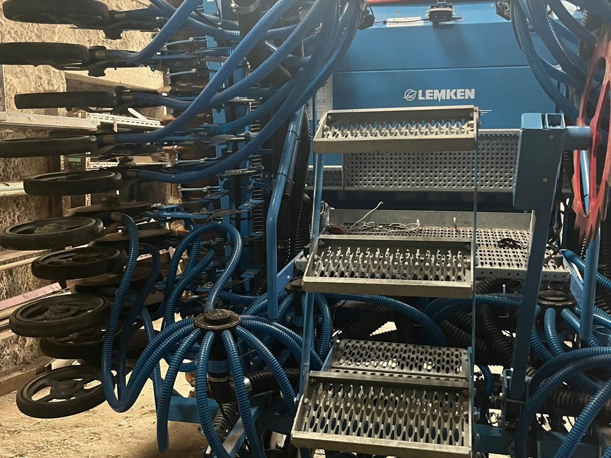 8535ce1d-aa60-41f8-8dbb-7df5f05c1aff