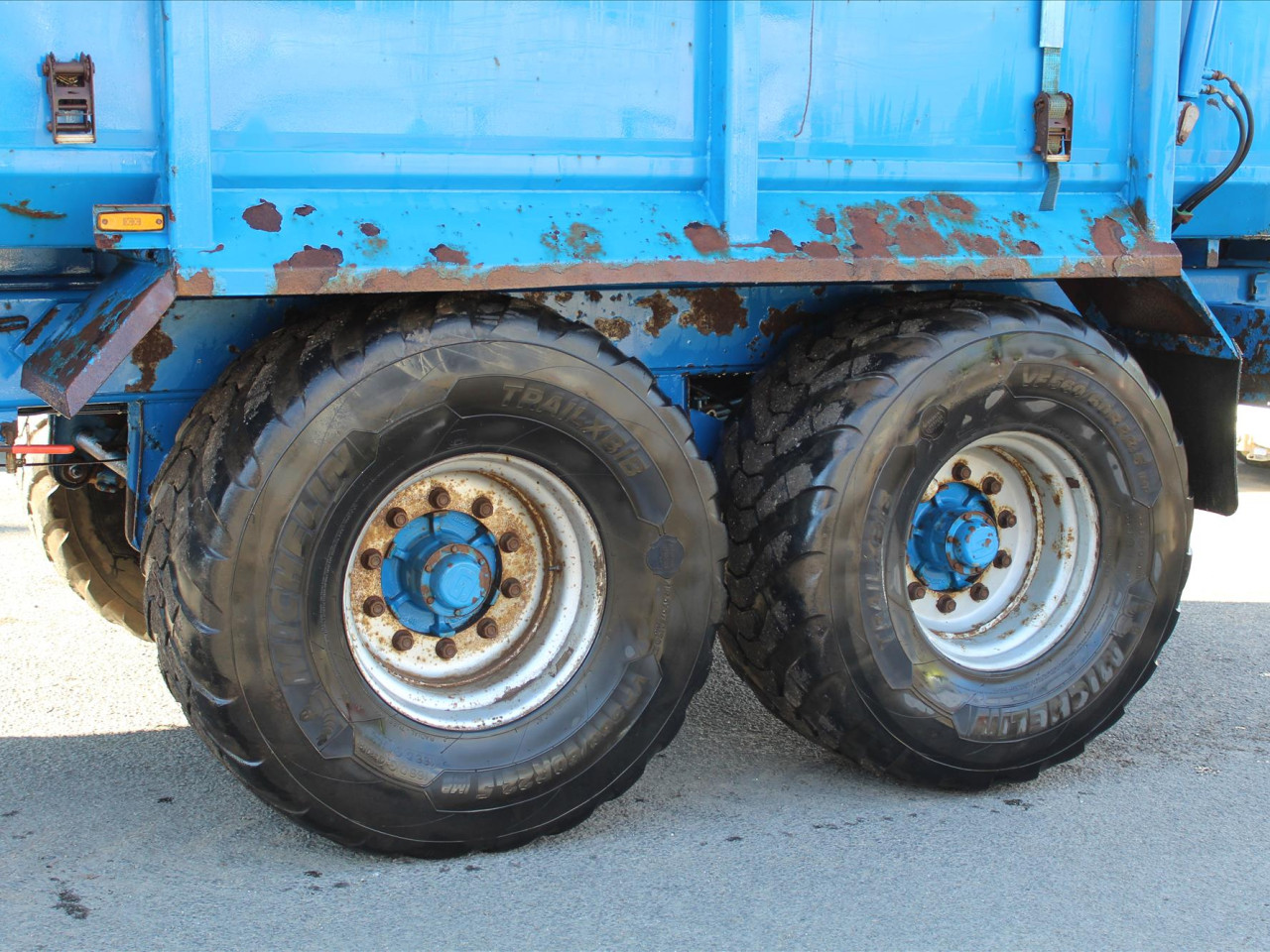 a3659681-4b56-47d8-8356-41803b4d666b