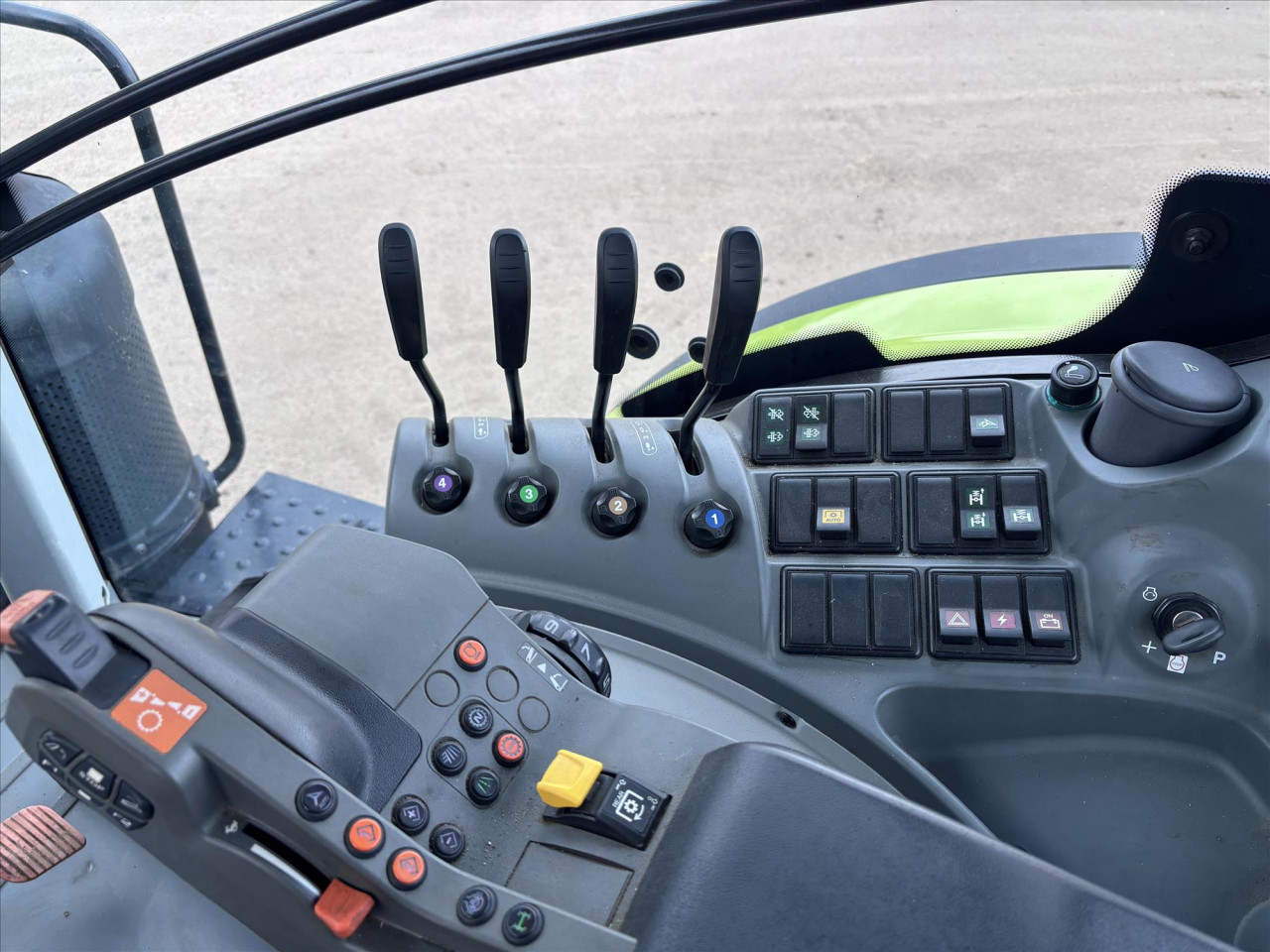 54a4261e-453b-4ab8-ba9b-36d097f43e04