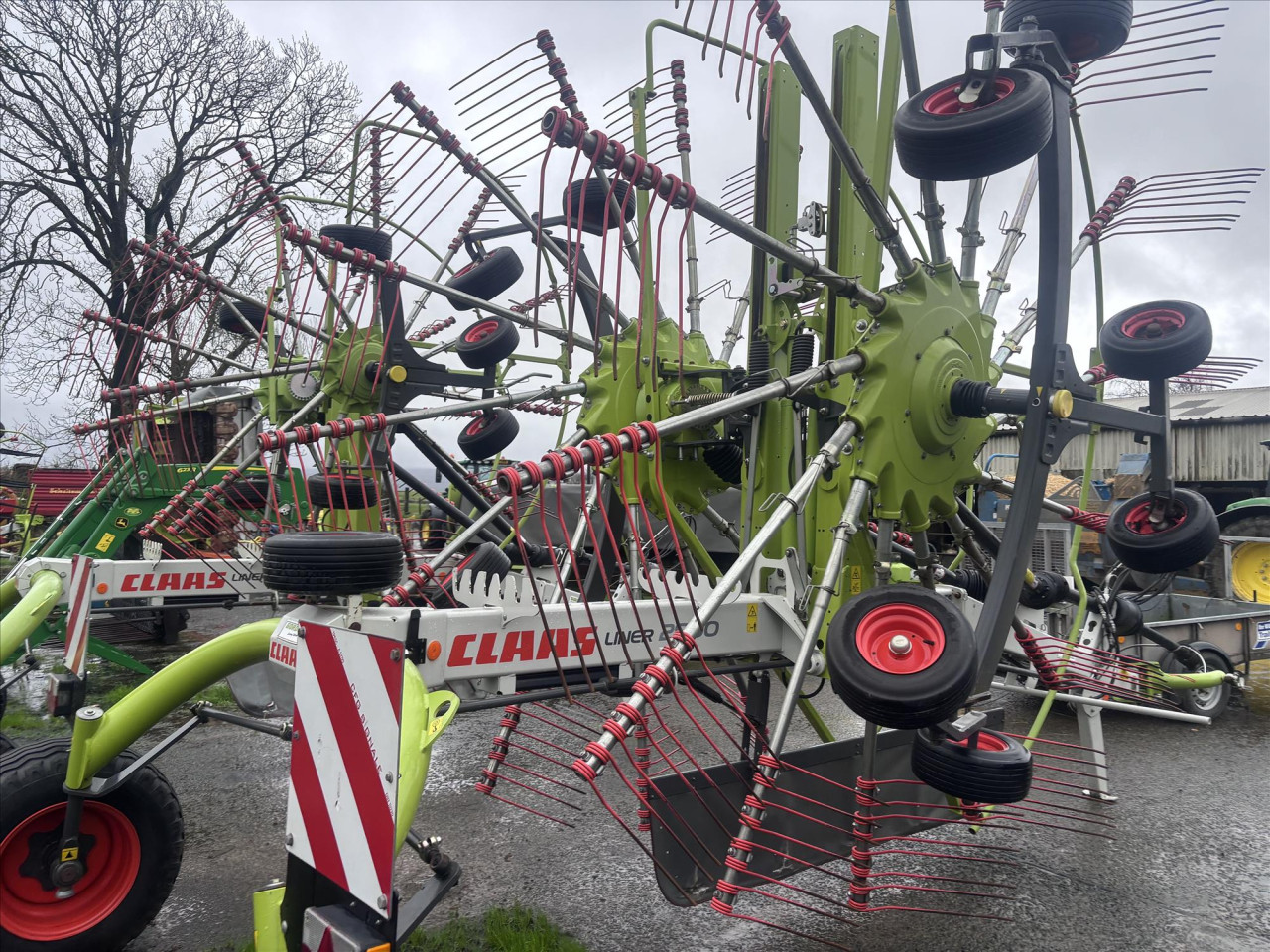 18d705cf-7abc-45c7-86c1-c2d4605ff36f