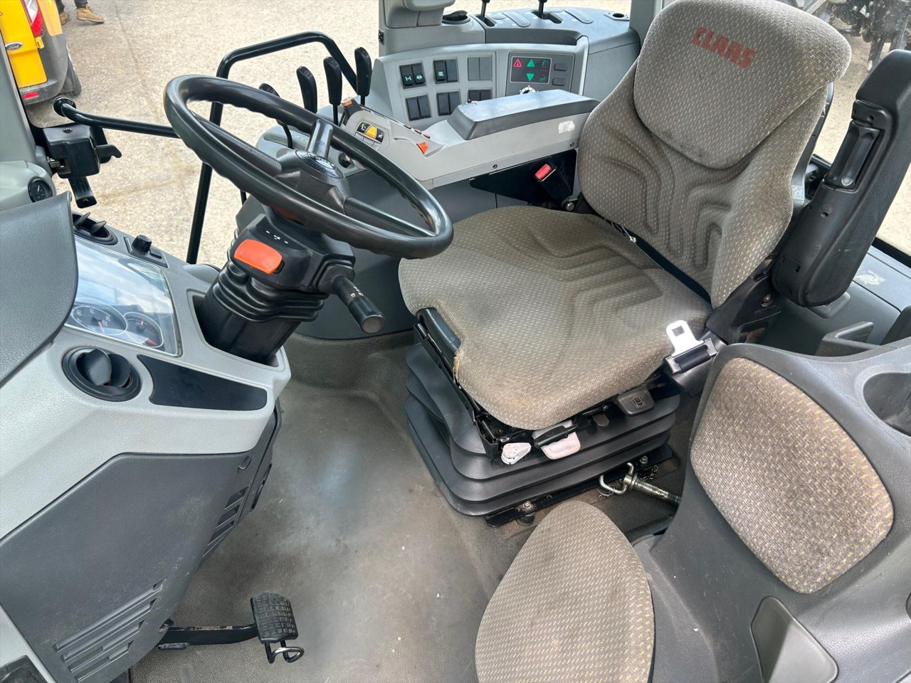 e6128ff0-73dc-4996-988f-e9ef744c1e62