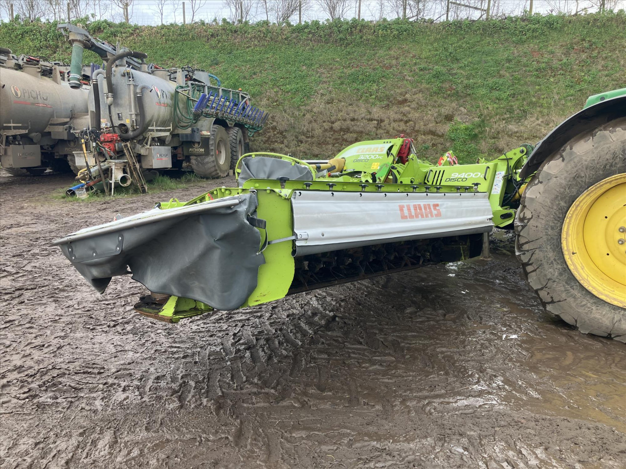 e9ce552b-a378-4a56-98bb-96e53cadf28d