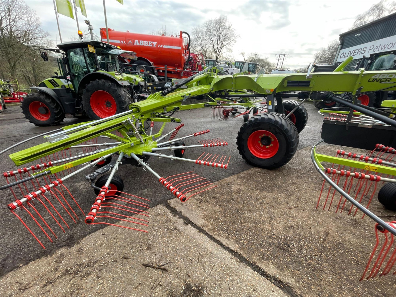 f4f4db20-8871-4a53-b6a5-ab82daef5dba