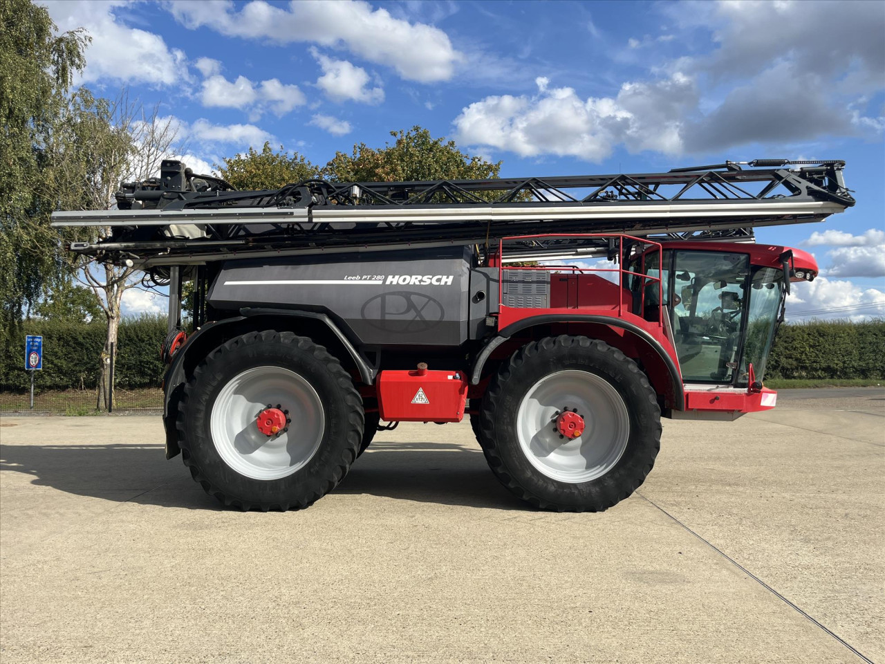 07bb9cce-2030-4306-90de-33f15f28ffe2