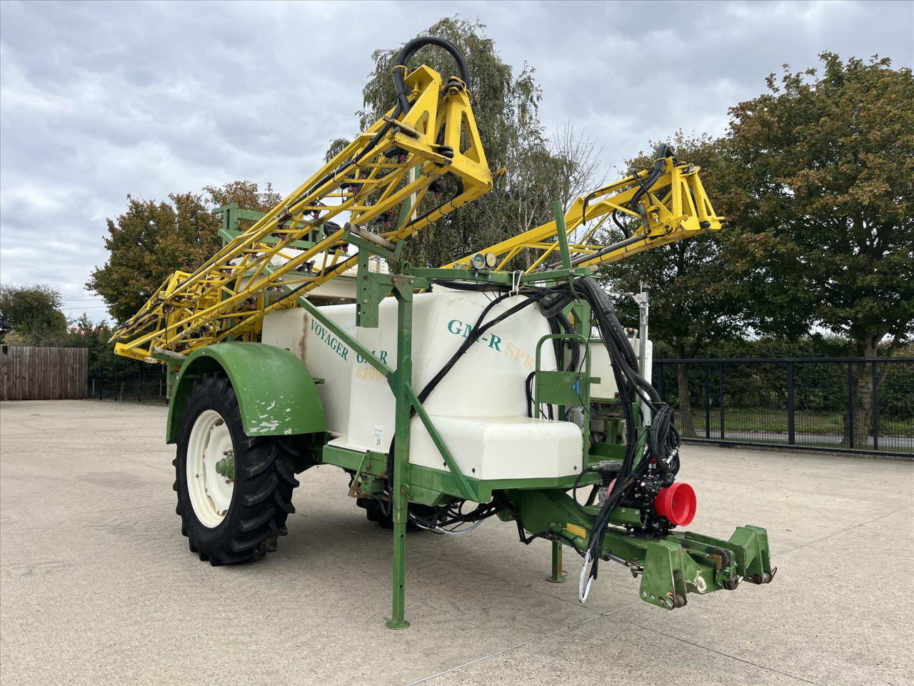 0bb91ddd-c3a3-41ac-8dfb-dccb344ebaa6