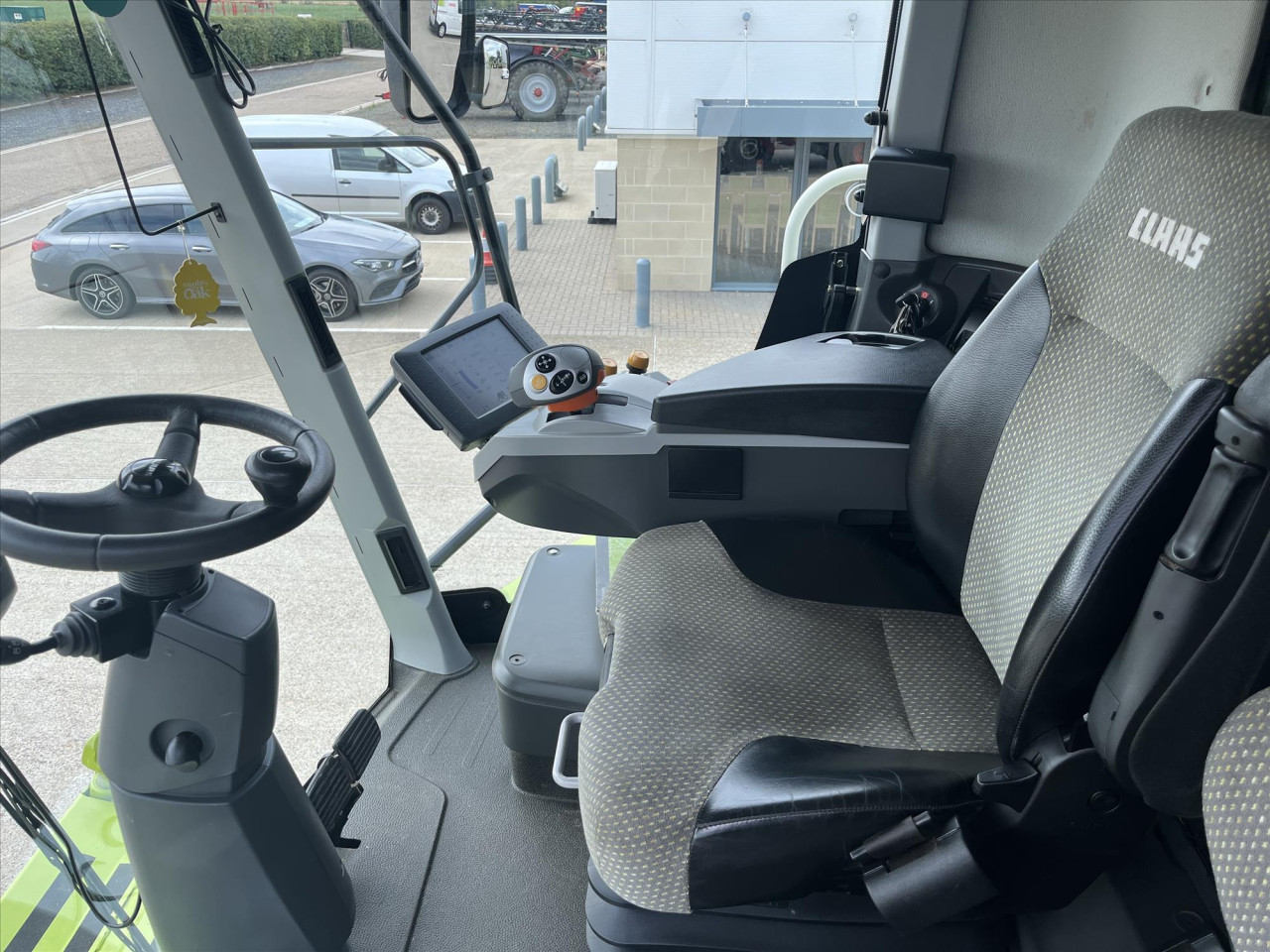 ea905271-d786-4155-ab79-df8f968e1a27