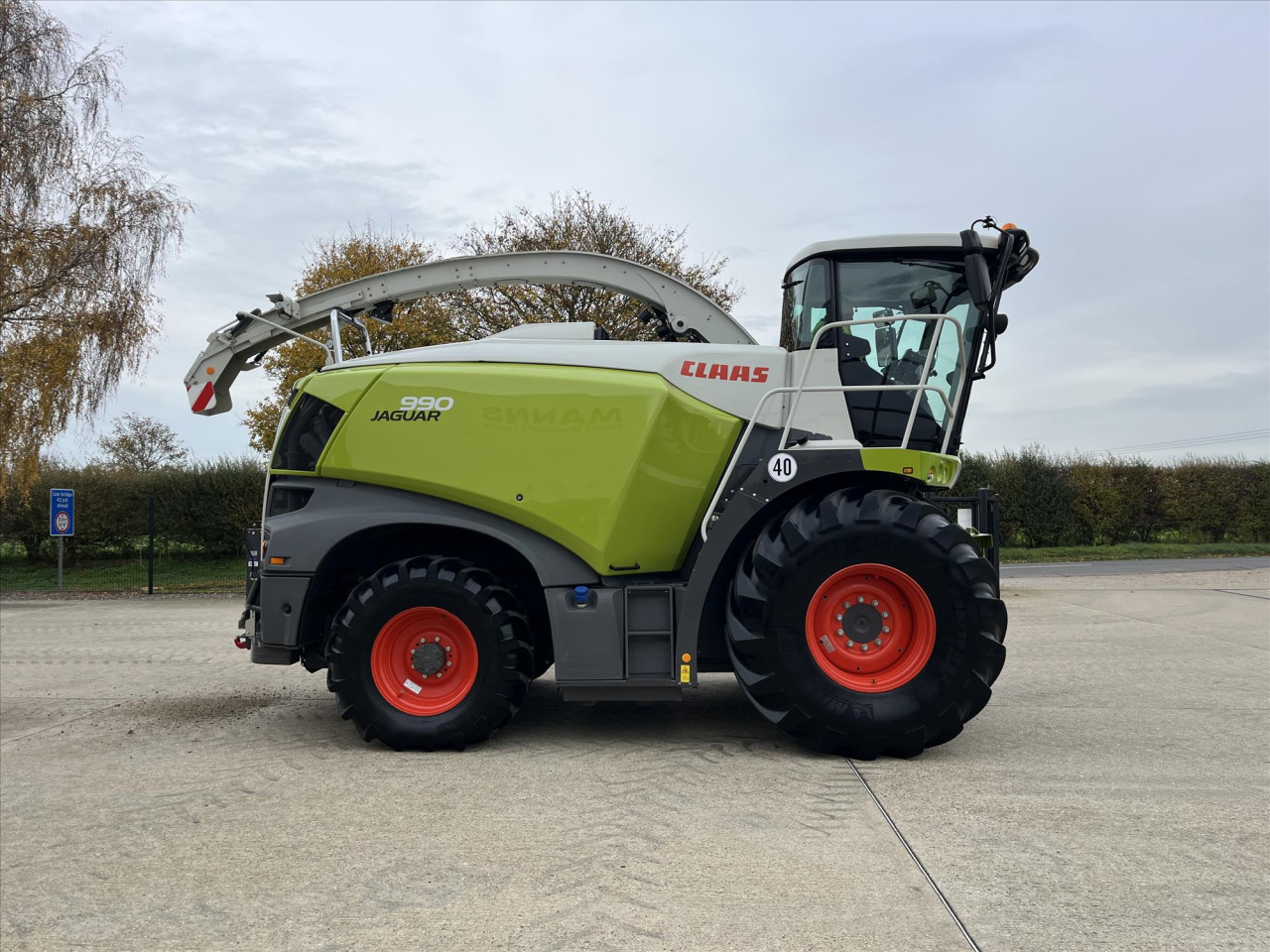 e5a076f3-01f6-43a3-b21a-ba85391bcb1a