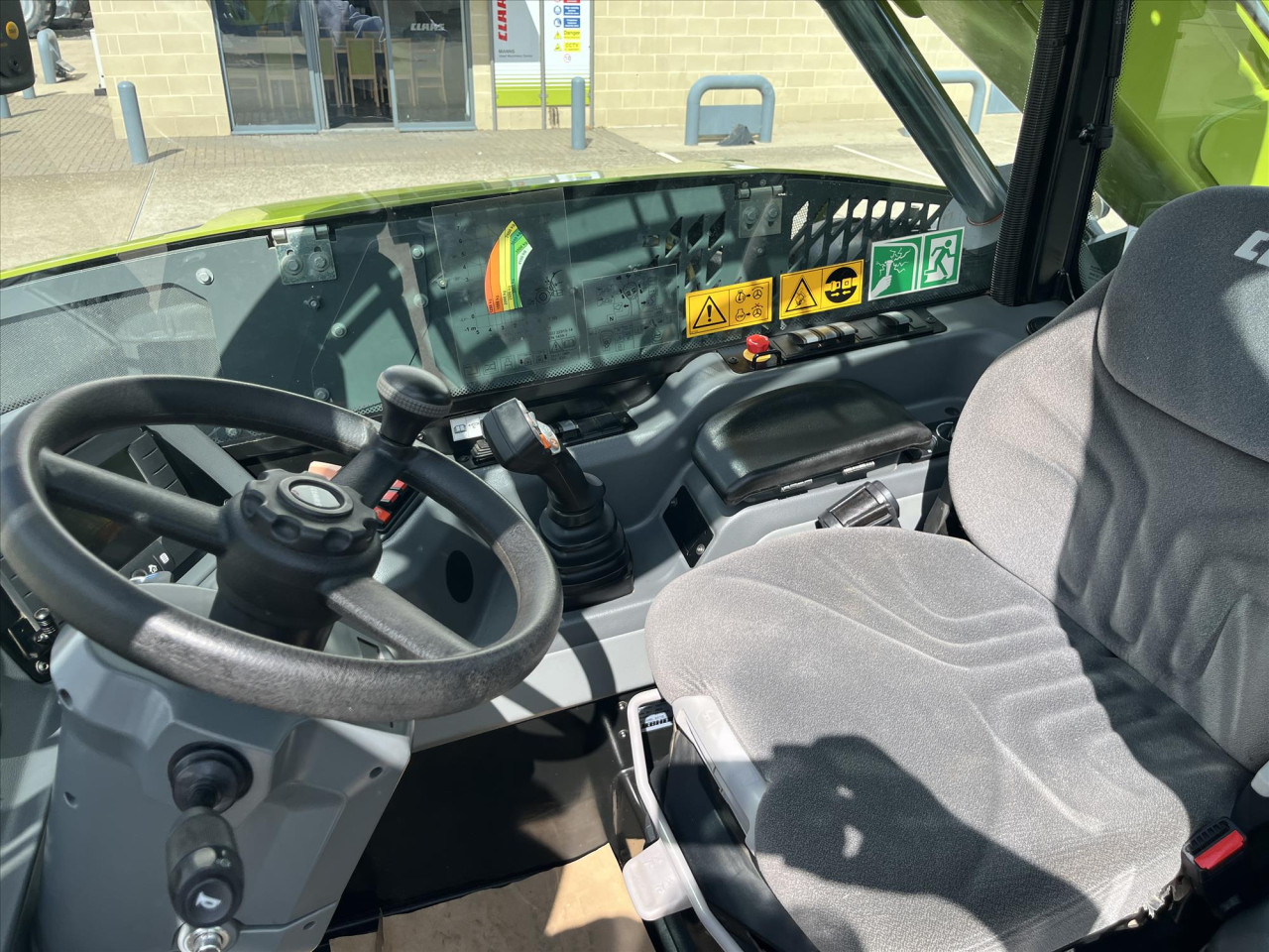 c2fbedf9-c33c-492a-bf41-7c473d2da33e