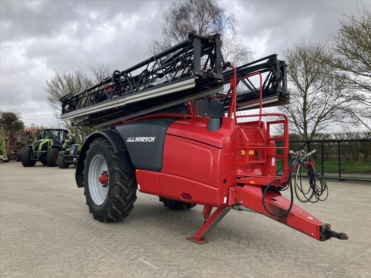 f17d96c8-d695-42e5-b3f4-d7df11ed0d76