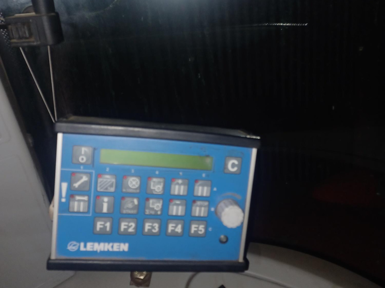 aaa060e7-2fd8-47cd-aa38-051a81a46e5e