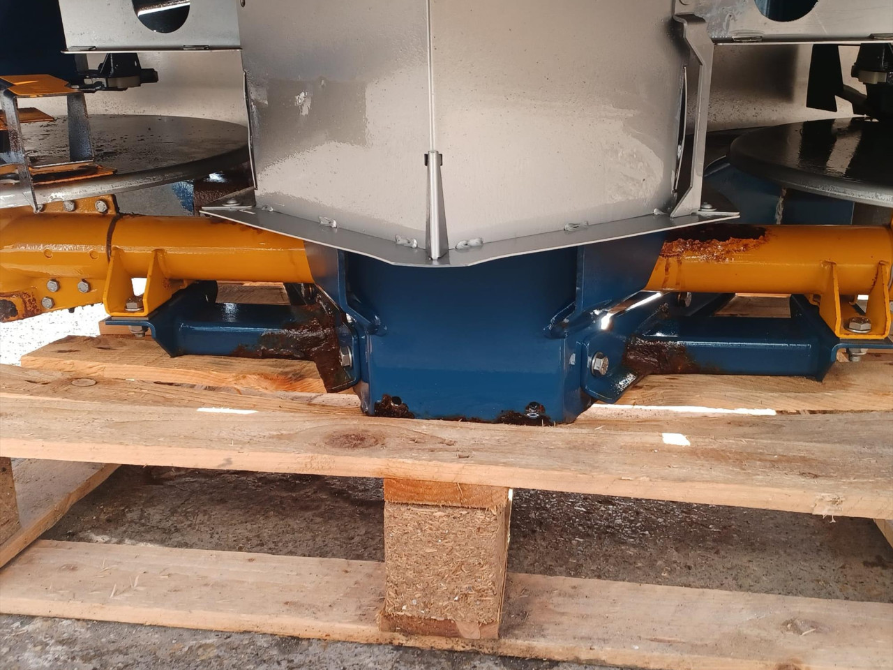 04ebdce4-ff28-42f1-8db1-785b164a8243