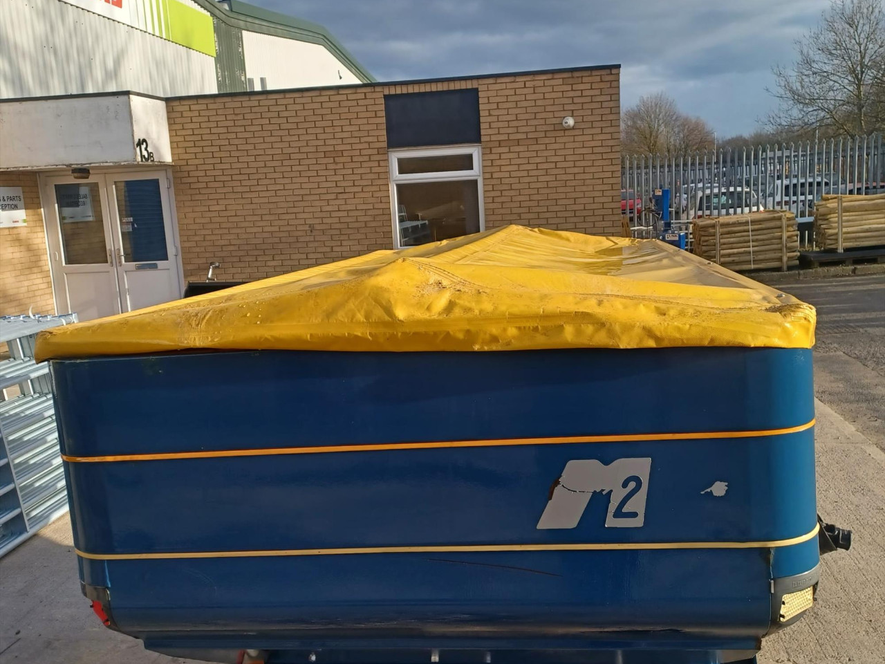 762c5183-d125-4a5a-8c67-49dd7f9e273a