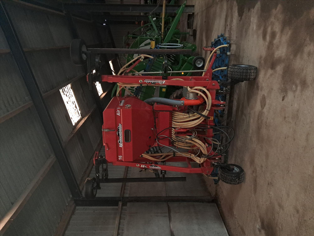 0d3181a2-0503-4af9-9ecf-3cd6d76cec3b