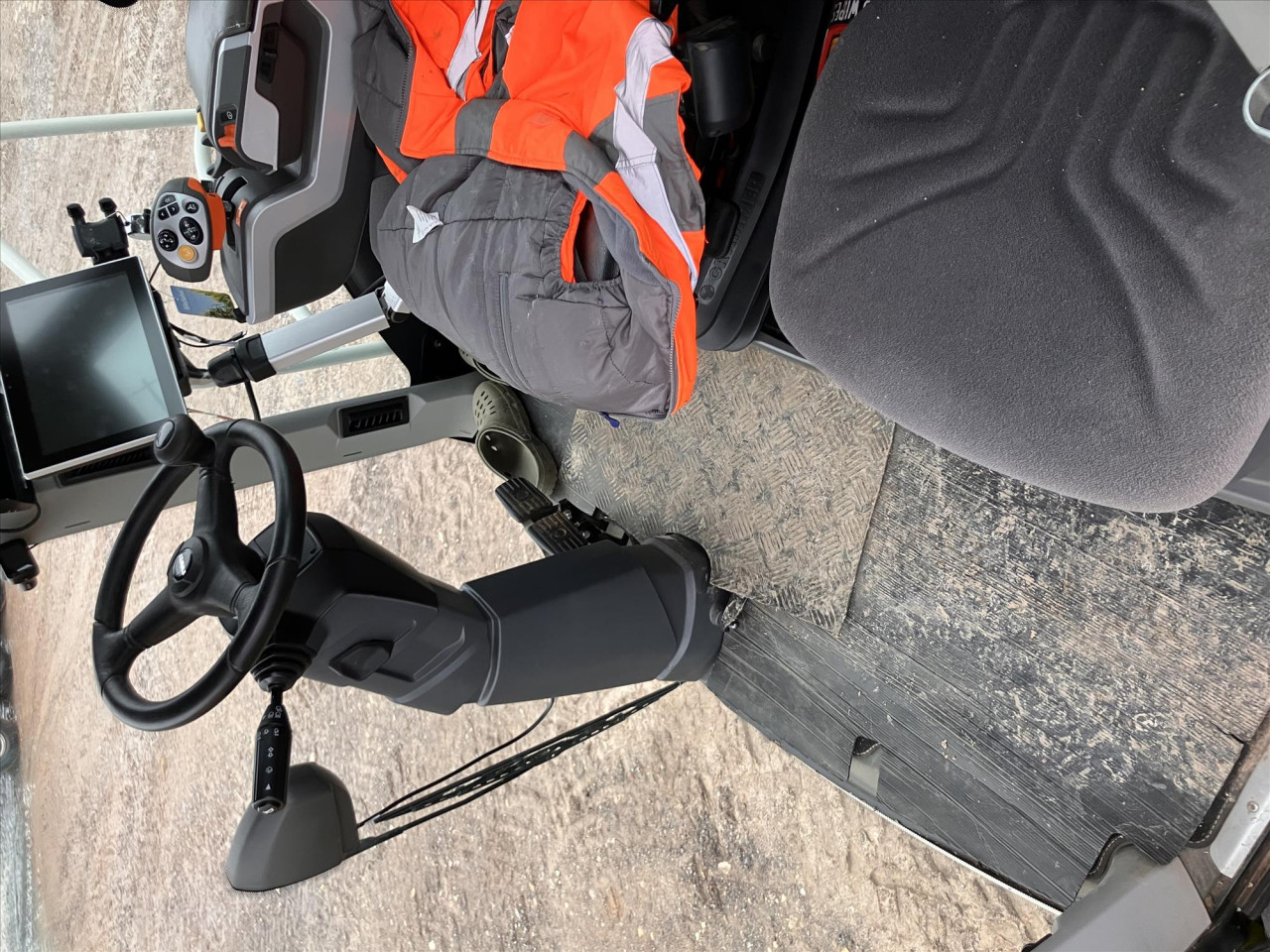 a23d7dda-f904-447c-a2b0-d18ef1e6aa3b