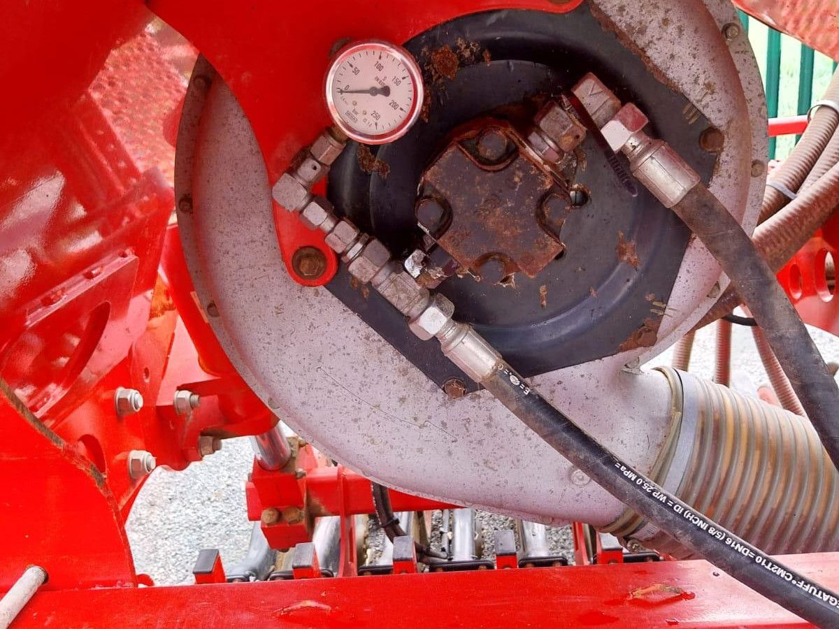 c5a67c95-8b67-4948-bf8d-da0c08ecfef0