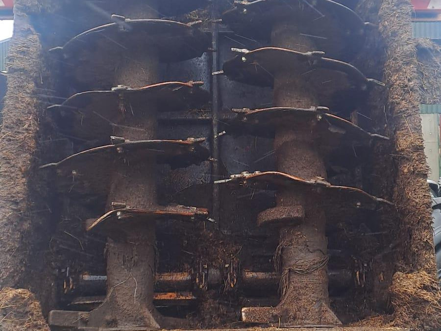 18556292-980e-49d9-816c-4b8d78ed9da0