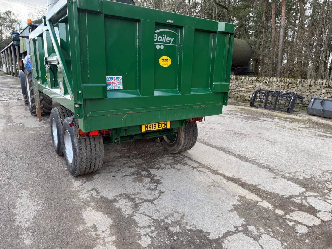 7be2ef60-8e0b-49a6-bf4c-da01908dd3db