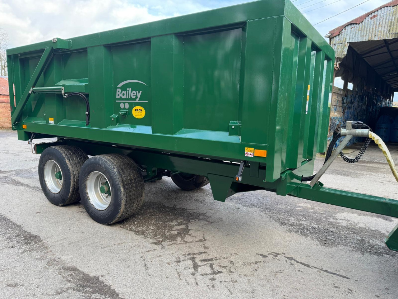 1b39056a-84e4-4d73-a176-073e4a240f04