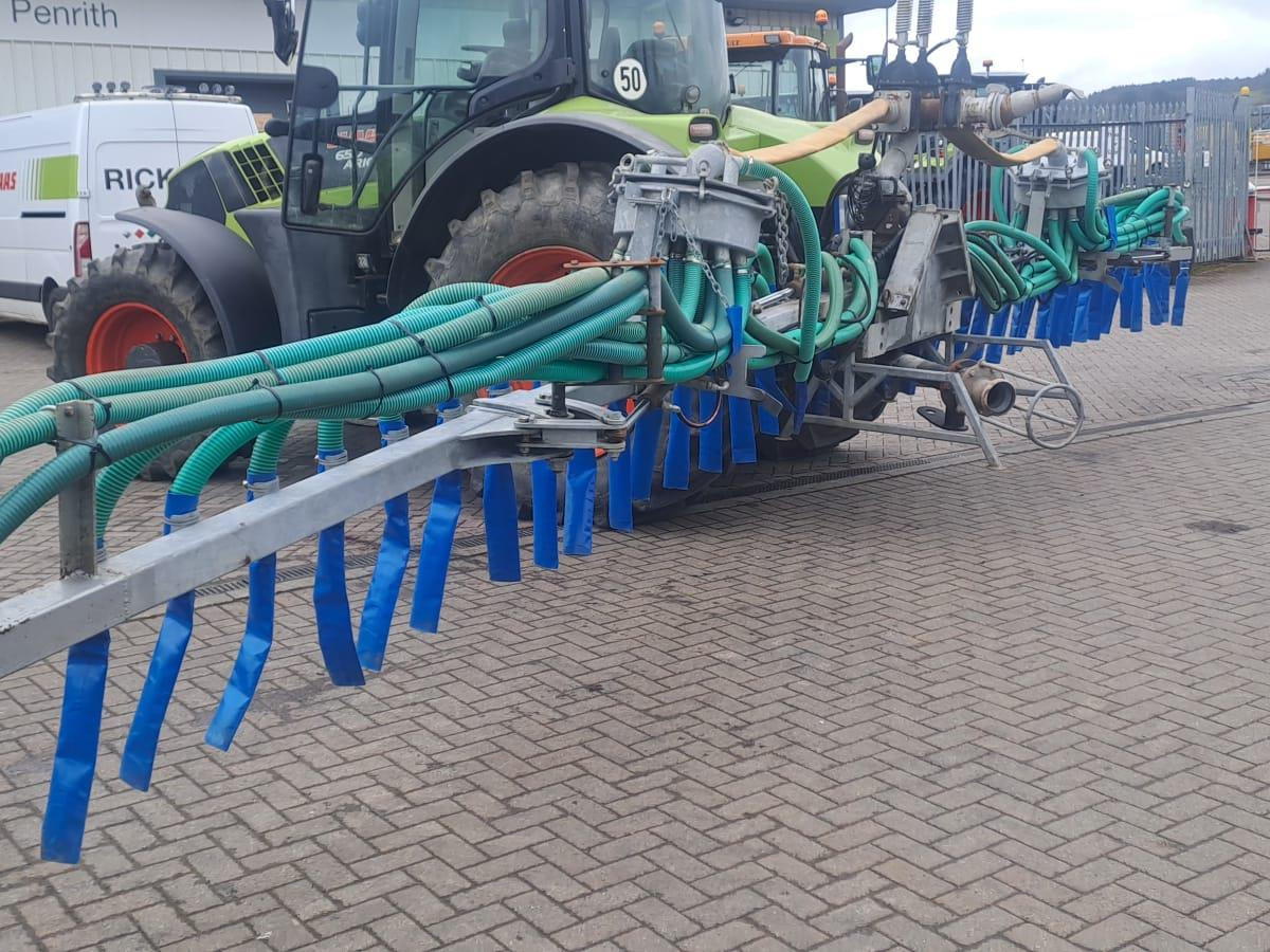 e8fb33a8-6b3c-42cd-905b-38224e9cedc8