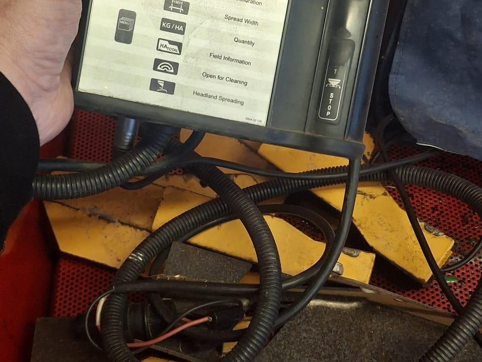 d0e7df81-f371-493c-aee6-eee391755e76