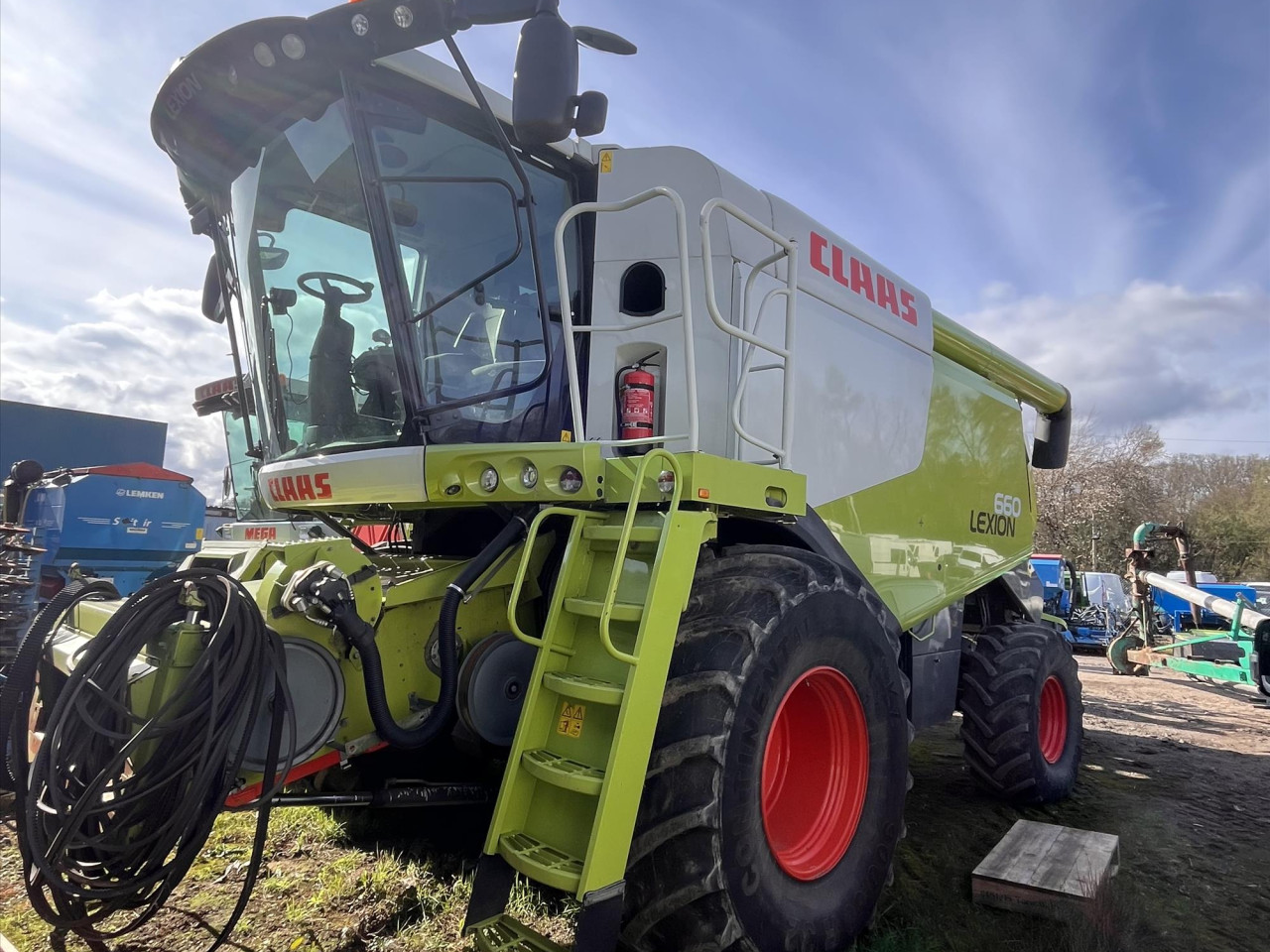 dae4f93f-0ca2-41c4-afbd-e49d05f835b6