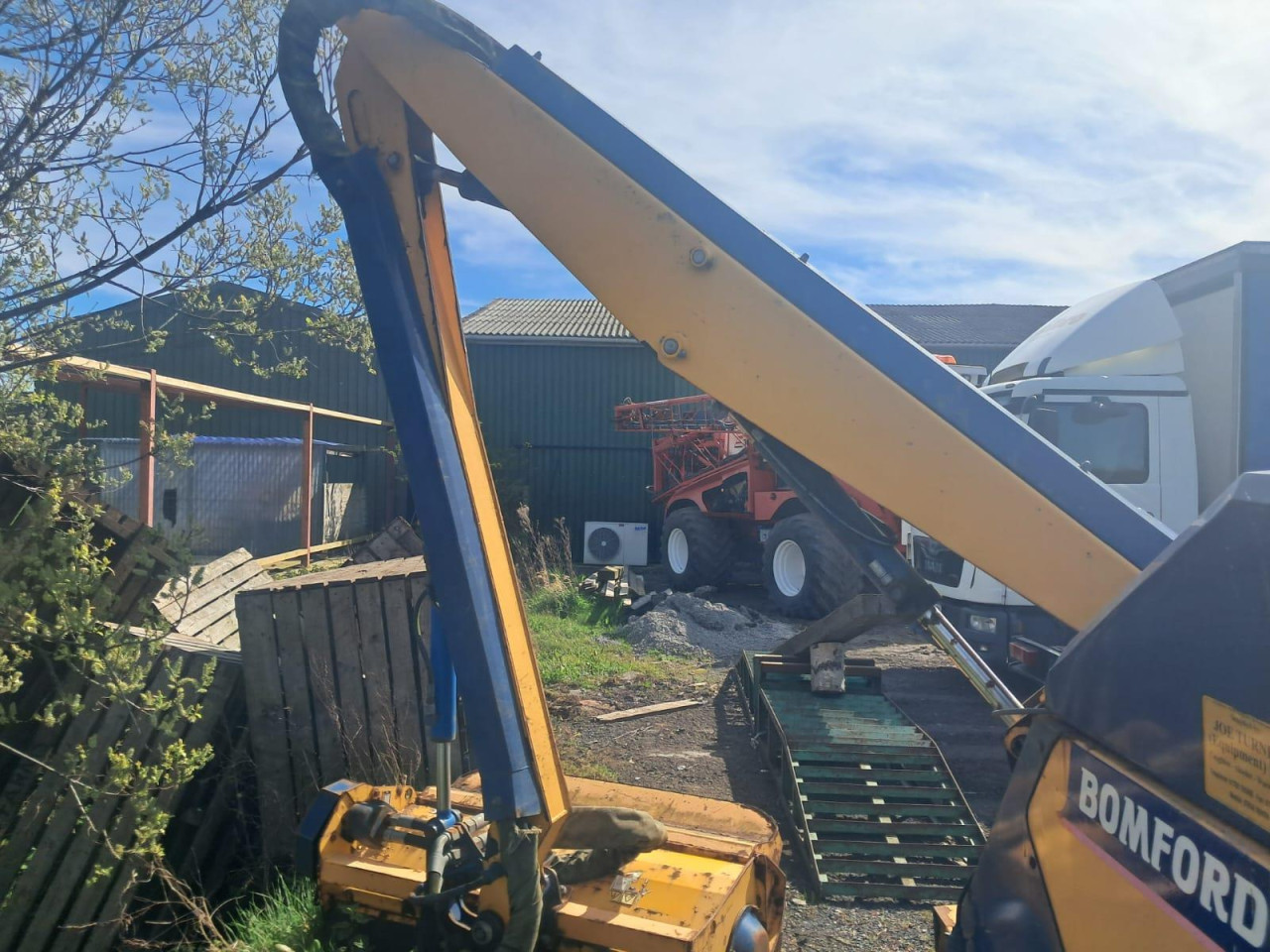 2f24498e-a5bf-4745-b3b6-1fb39bba65e9