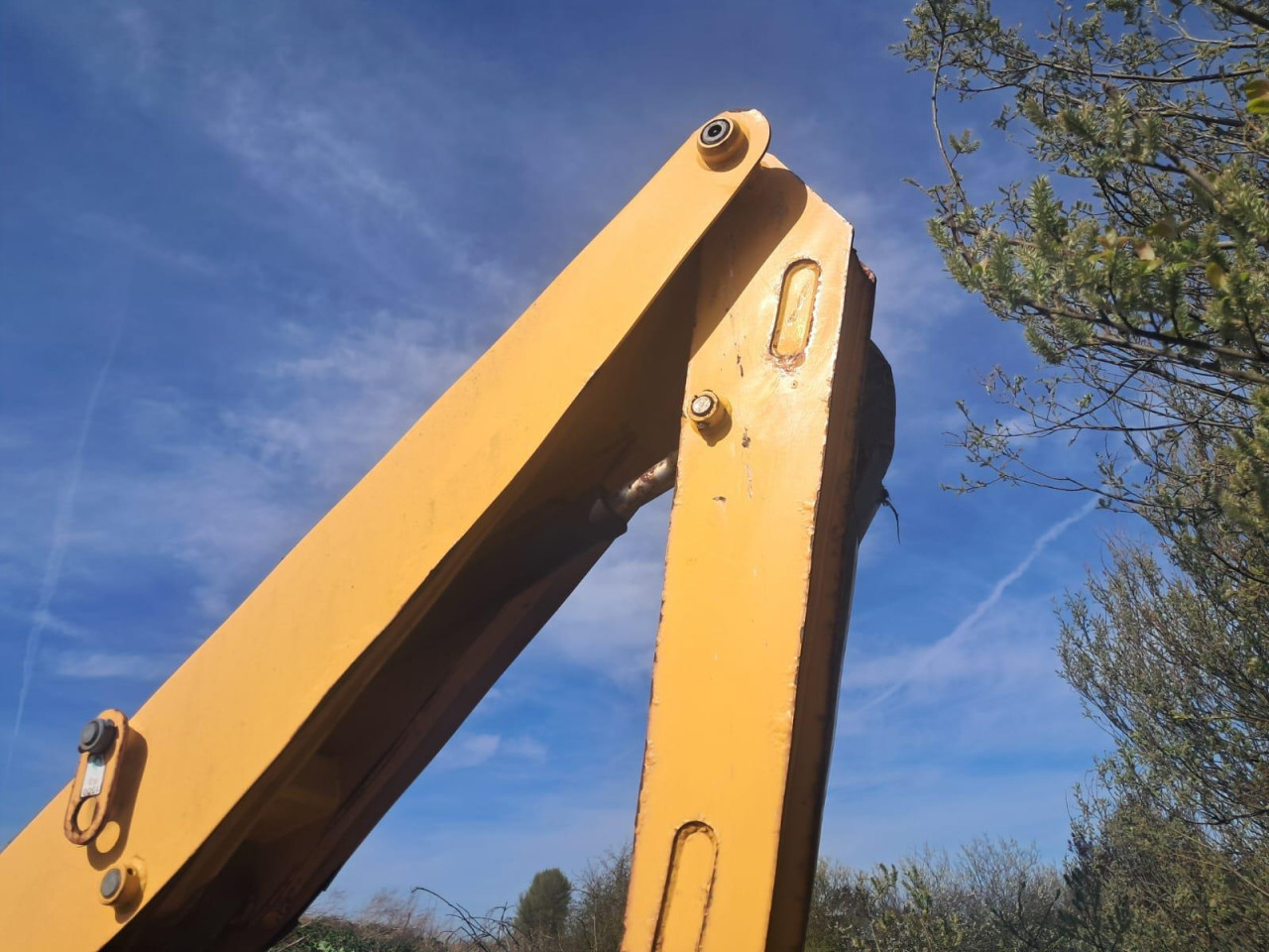 9d529b0a-5b4a-4adb-88e7-c46149e282d4