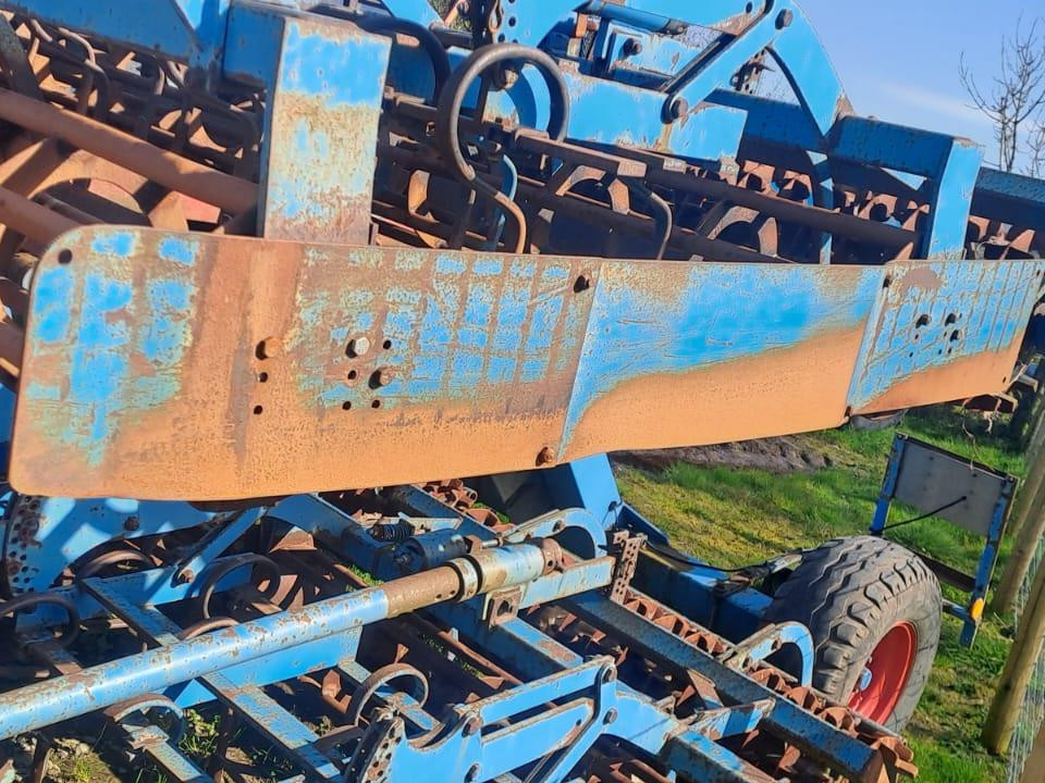 e8b5d369-57f3-428e-9eca-d6ebc3be40a4