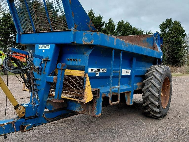 b38d915a-0778-4181-8e42-31d893d7204a