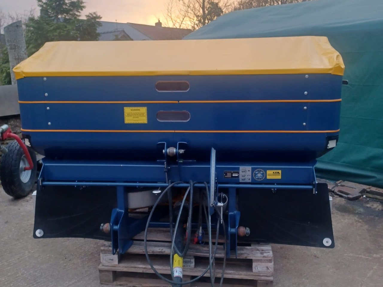 b33f9897-ec0a-465f-823a-9ff3e591edd2