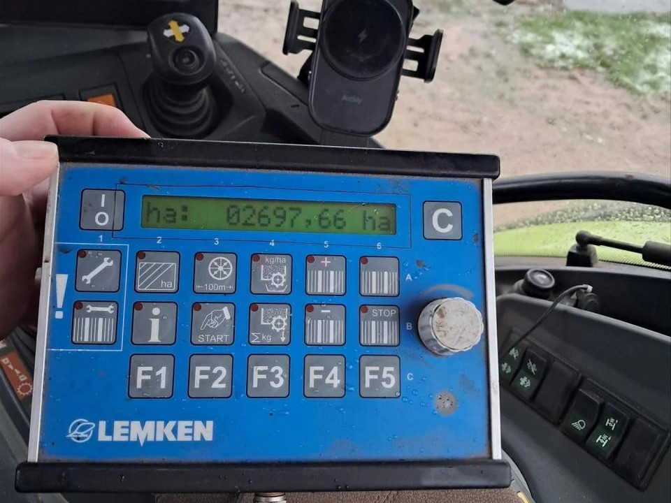 cfb795c8-8f6d-4ddf-b636-3905c973e0c1