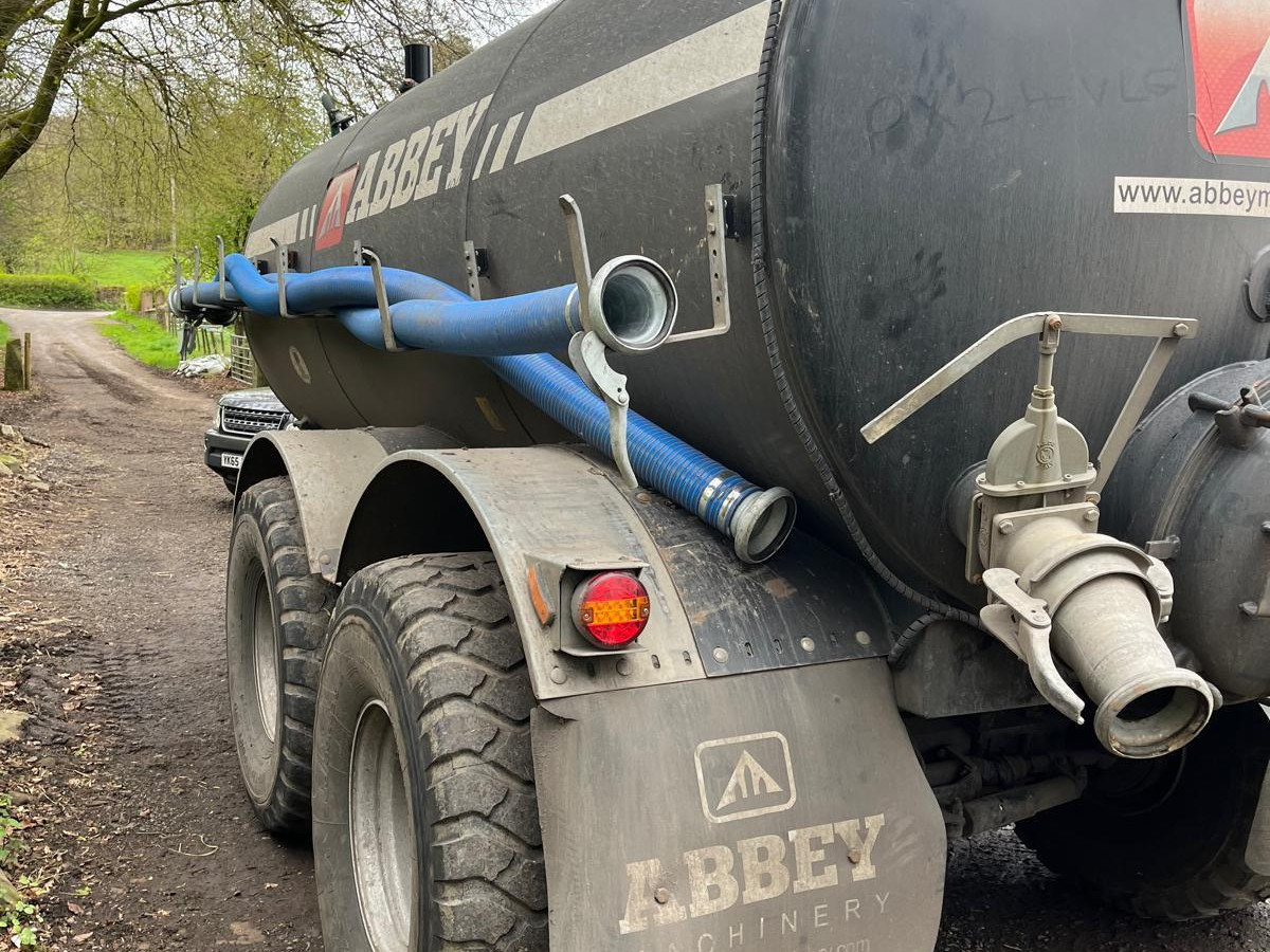 9efa573a-29a4-4eca-87b8-8789179f6fb4