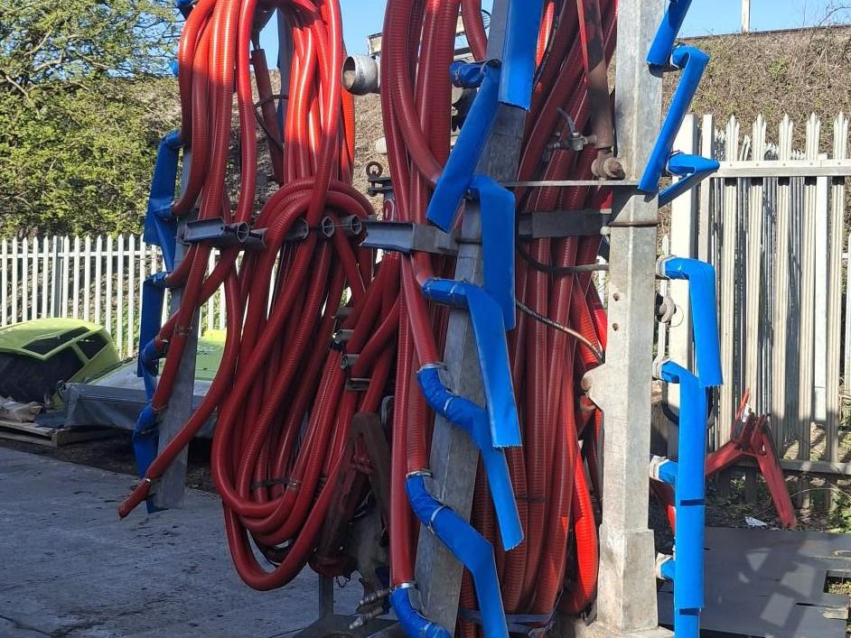 b8c3dd78-0ded-4021-9134-b54c2f18c703