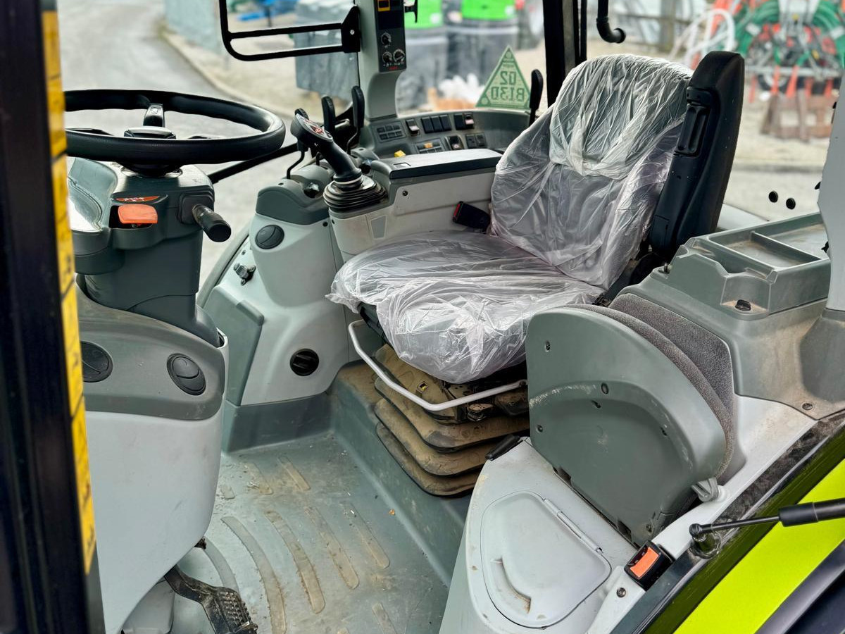 fcfdb346-50f9-4a27-9234-e97d5a12e963