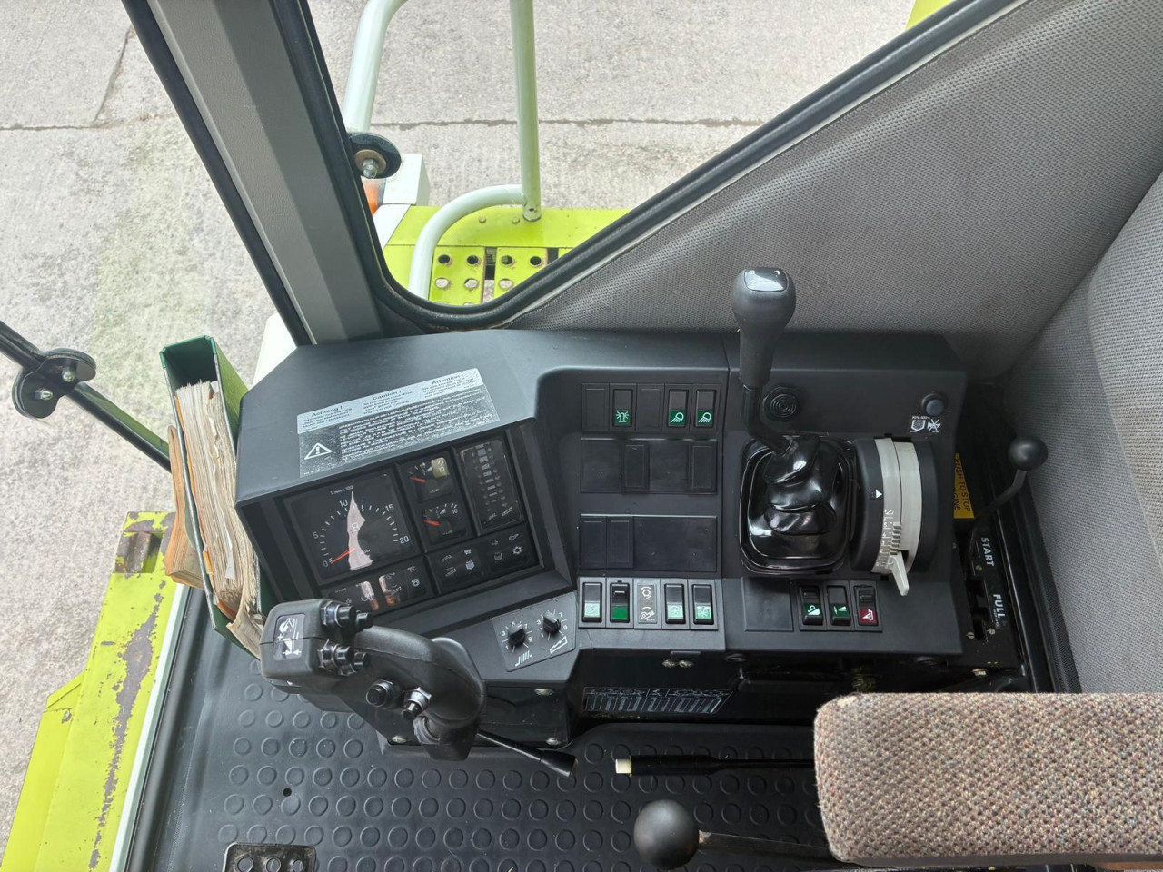 eb4fdf53-aef2-44a2-8e00-3e79b89ebbd3