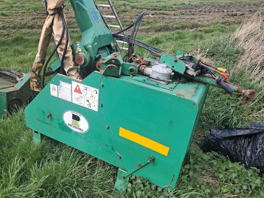 0f594ffc-42e5-4ad5-aa46-4f99e5ea95d9