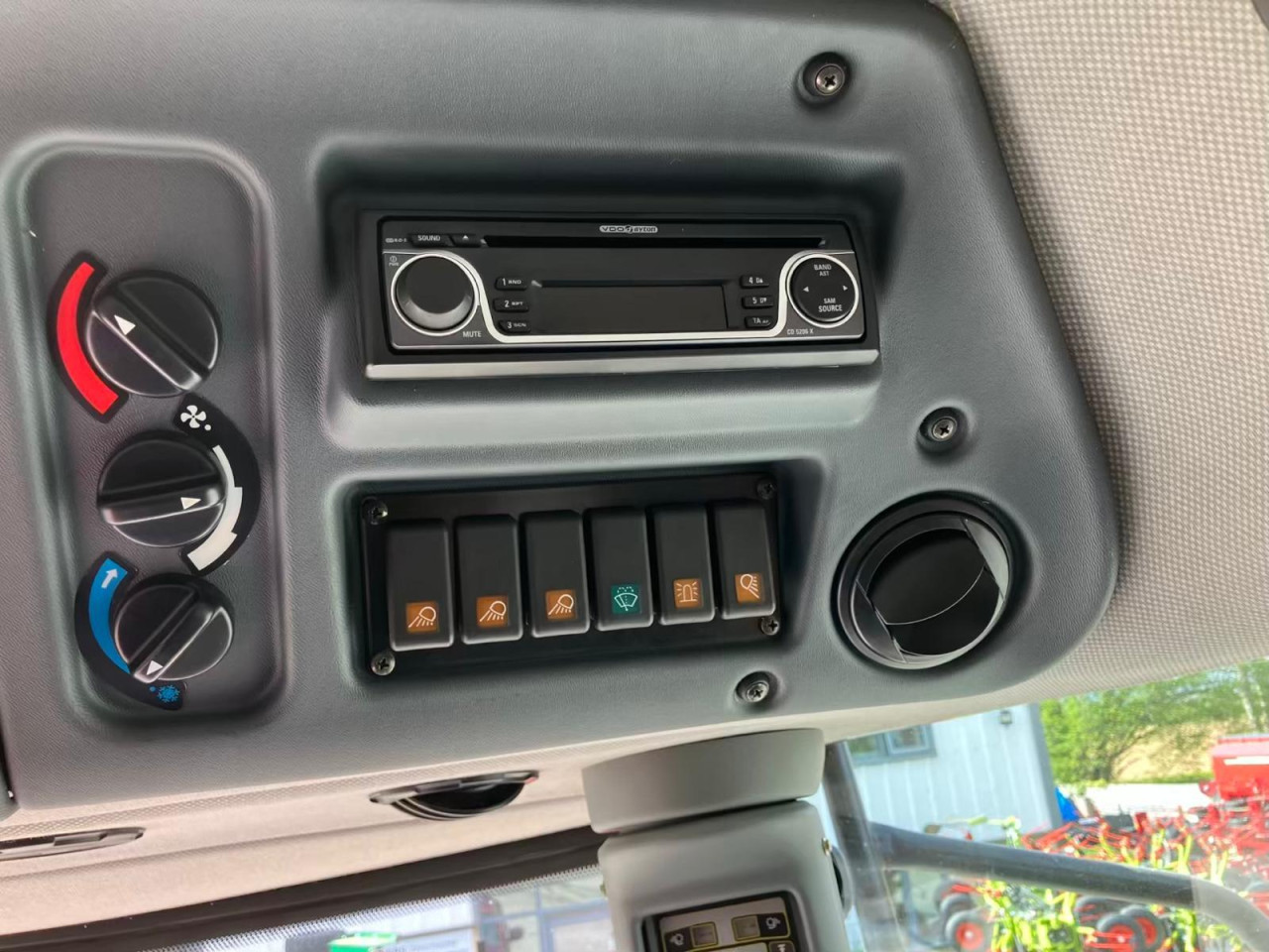 306e7804-cfb6-4a52-b6eb-42c6287d03a3