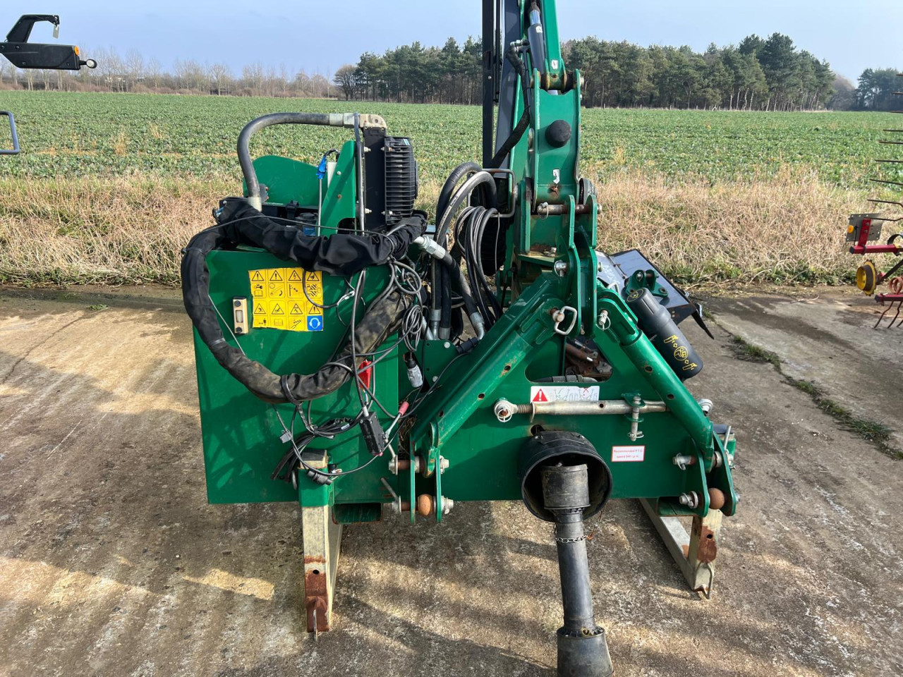 d6d9ac4d-a49c-40e3-9995-6b477d4b5d20