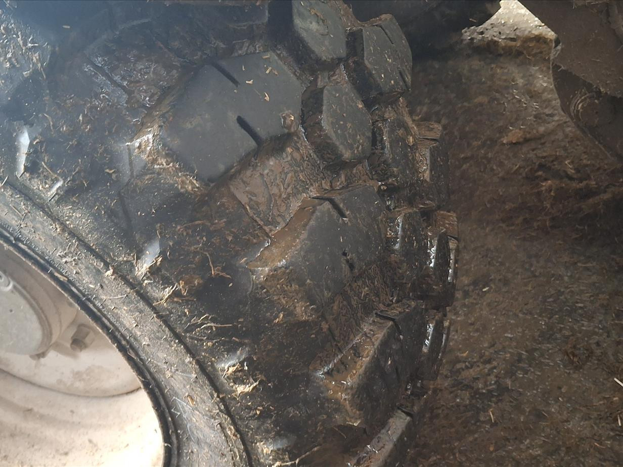 3a2d12a8-65f1-4db1-8799-f7b110e4d1e3