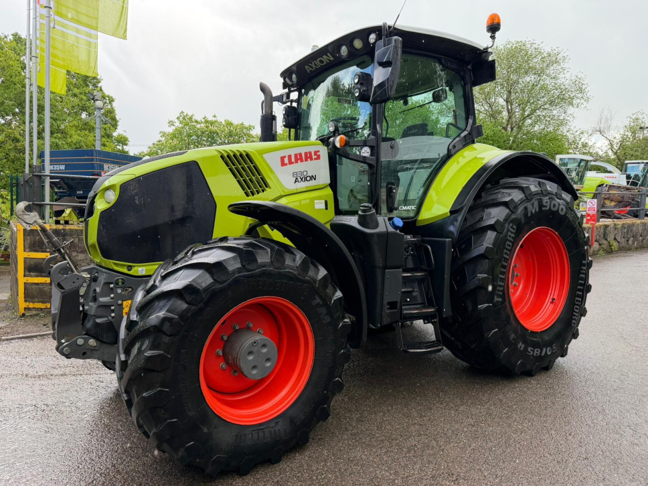 Claas tractor for sale in Luton, Bedfordshire — photo 3