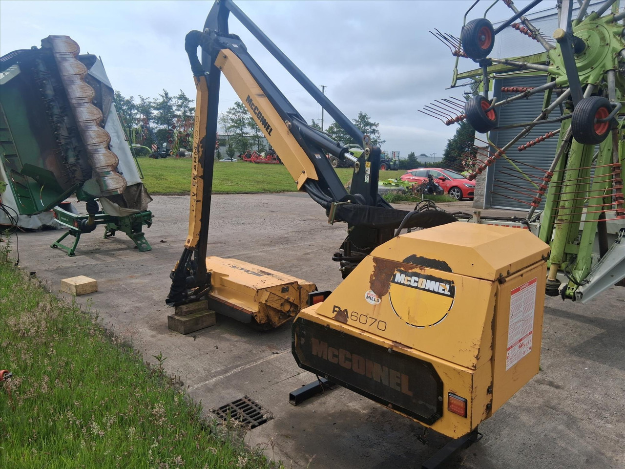 d334efd6-d30f-42f8-b4bb-eceba72cf4dd